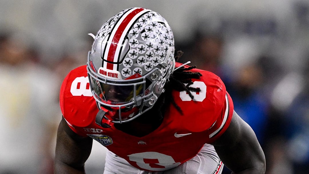 Dec 31, 2025; Arlington, TX, USA; Ohio State Buckeyes linebacker Arvell Reese (8) gets into position during the 2025 Cotton Bowl and quarterfinal game of the College Football Playoff at AT&T Stadium. Mandatory Credit: Jerome Miron-Imagn Images Dec 31, 2025; Arlington, TX, USA; Ohio State Buckeyes linebacker Arvell Reese (8) gets into position during the 2025 Cotton Bowl and quarterfinal game of the College Football Playoff at AT&T Stadium. Mandatory Credit: Jerome Miron-Imagn Images