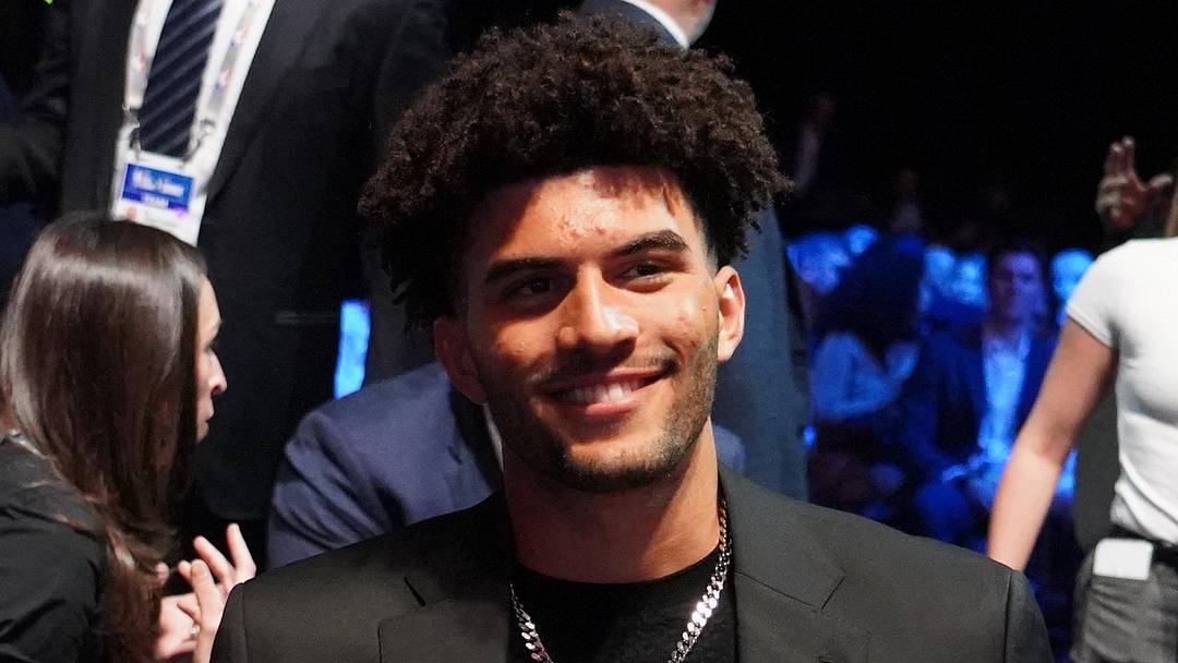 May 10, 2026; Chicago, IL, USA; Duke’s Cameron Boozer with his mother during the 2026 NBA Draft Lottery at Navy Pier. Mandatory Credit: David Banks-Imagn Images May 10, 2026; Chicago, IL, USA; Duke’s Cameron Boozer with his mother during the 2026 NBA Draft Lottery at Navy Pier. Mandatory Credit: David Banks-Imagn Images