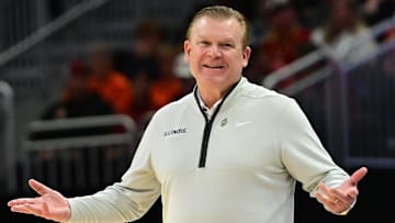 Illinois Fighting Illini head coach Brad Underwood