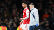 William Saliba a dû sortir prématurément face au Sporting CP.