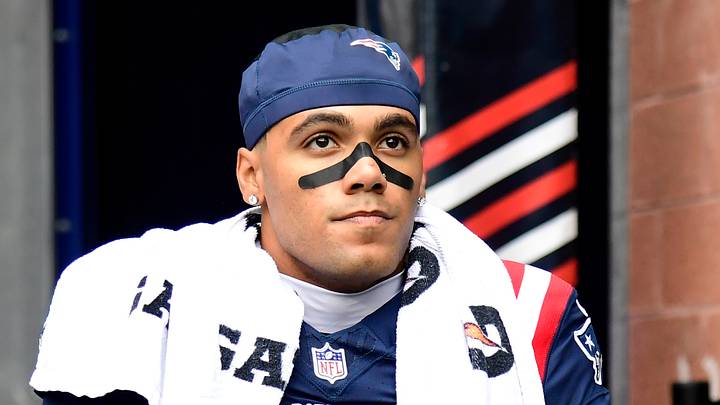New England Patriots cornerback Christian Gonzalez (0).