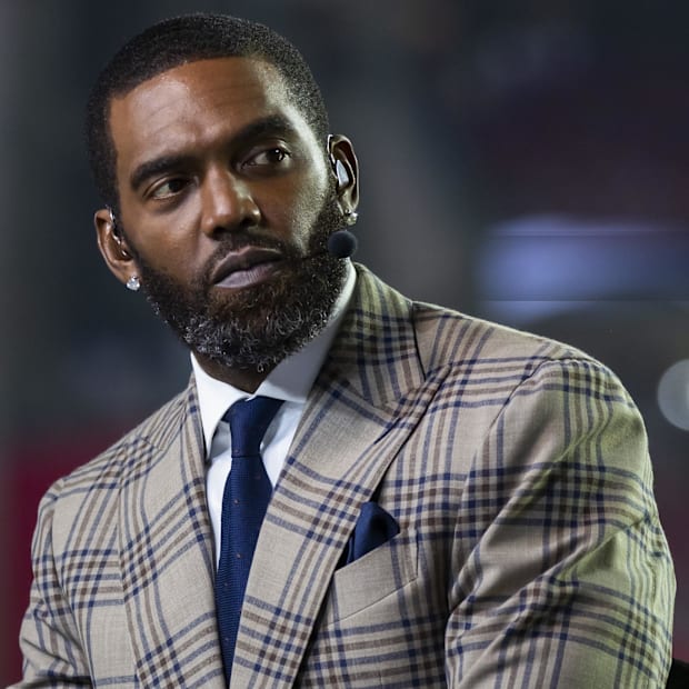 Dec 13, 2021; Glendale, Arizona, USA; ESPN analyst Randy Moss prior to the Arizona Cardinals game against the Los Angeles Ram