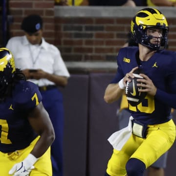 Betting lines and game odds for Texas vs. Michigan in this major Week 2 college football clash.