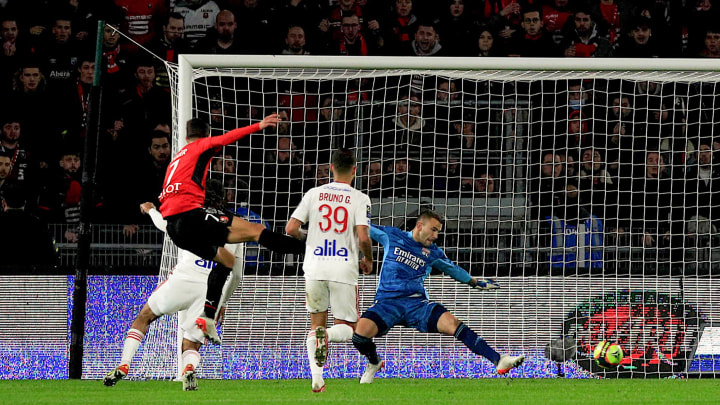 Rennes s'offre l'OL (1-0).