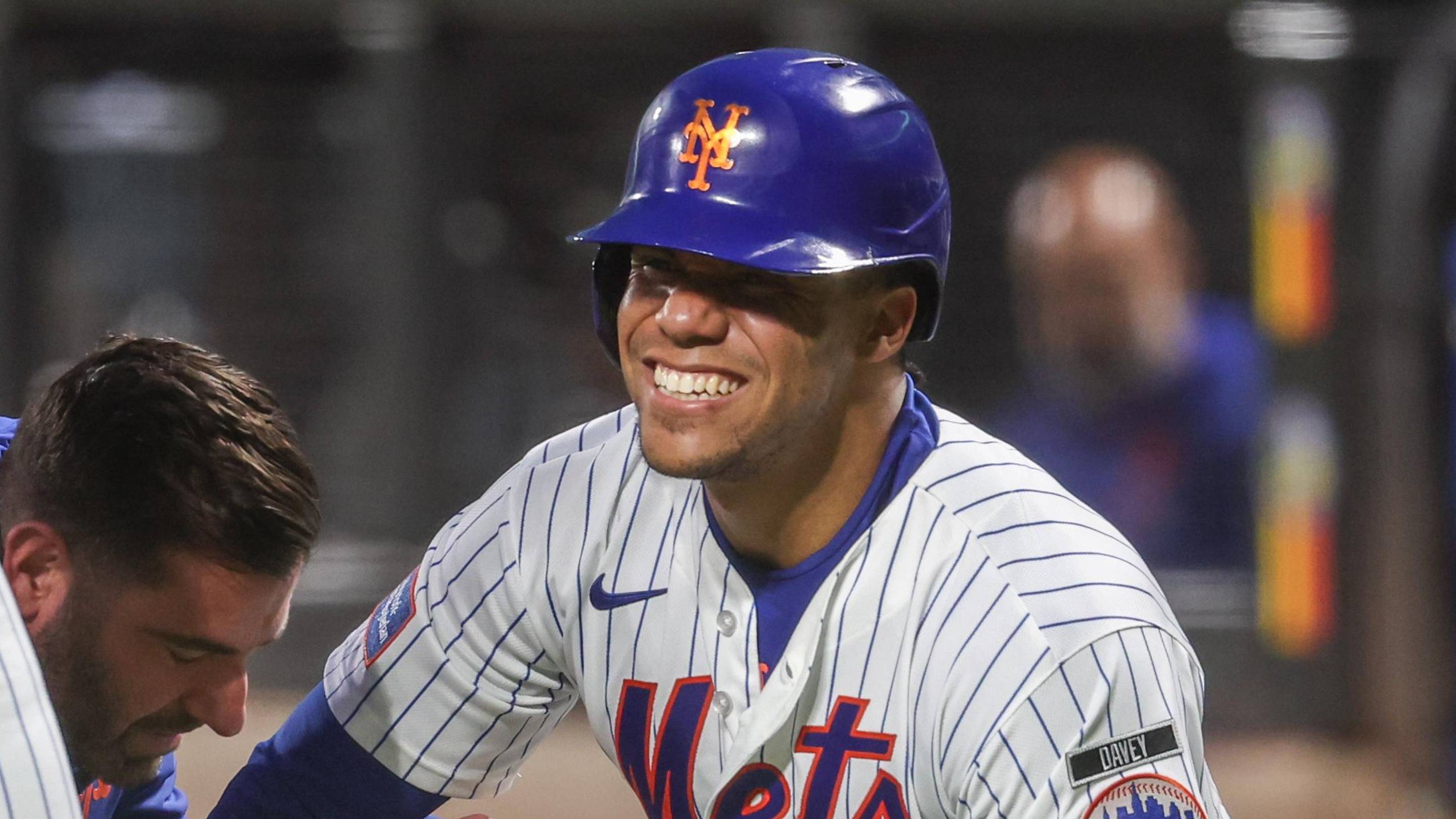Juan Soto's exit after fouling ball off ankle sends Mets fans into tailspin