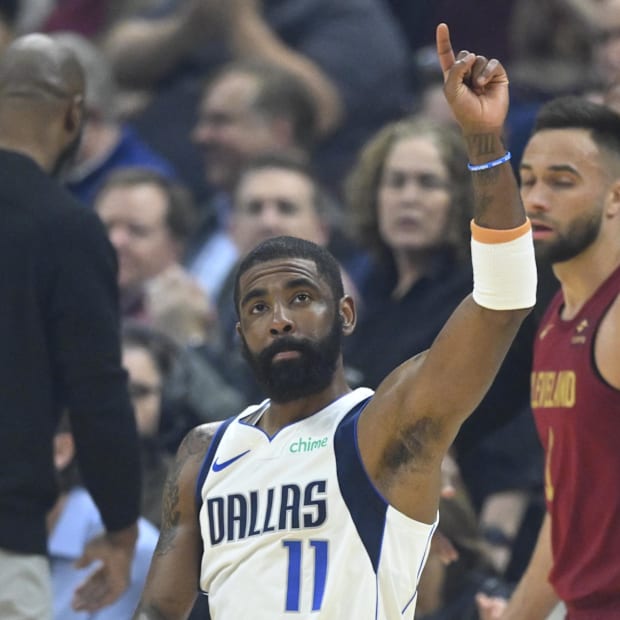 ; Dallas Mavericks Kyrie Irving