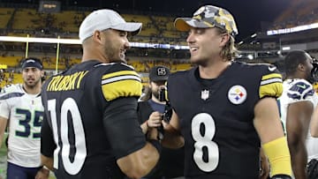 Pittsburgh Steelers quarterbacks Mitch Trubisky and Kenny Pickett