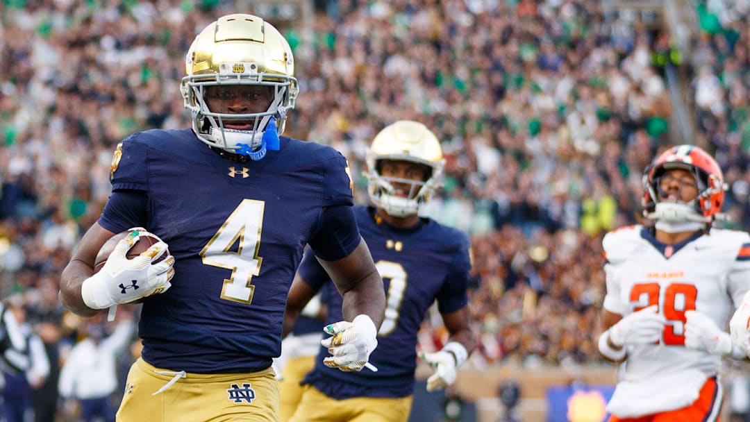 Notre Dame running back Jeremiyah Love (4)