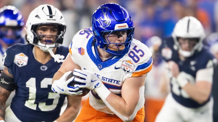 Dec 31, 2024; Glendale, AZ, USA; Boise State Broncos tight end Matt Lauter (85) against the Penn State Nittany Lions during the Fiesta Bowl at State Farm Stadium. Mandatory Credit: Mark J. Rebilas-Imagn Images Dec 31, 2024; Glendale, AZ, USA; Boise State Broncos tight end Matt Lauter (85) against the Penn State Nittany Lions during the Fiesta Bowl at State Farm Stadium. Mandatory Credit: Mark J. Rebilas-Imagn Images