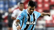Grêmio mudou seu patrocinador máster para o uniforme de 2025