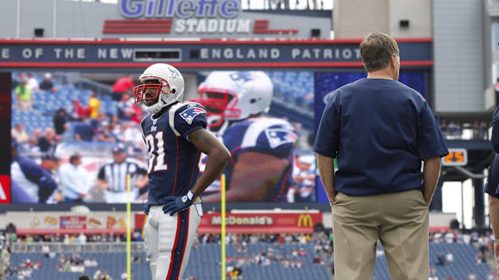 Moss played with the Patriots from 2007-10. Moss played with the Patriots from 2007-10.