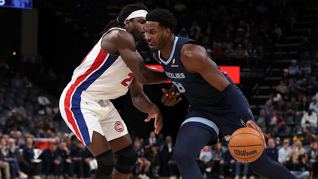 Nov 3, 2025; Memphis, Tennessee, USA; Grizzlies forward Jaren Jackson Jr. (8) being guarded by Detroit forward Isaiah Stewart (28) during the Grizzlies' home defeat to the Detroit Pistons. Nov 3, 2025; Memphis, Tennessee, USA; Grizzlies forward Jaren Jackson Jr. (8) being guarded by Detroit forward Isaiah Stewart (28) during the Grizzlies' home defeat to the Detroit Pistons.
