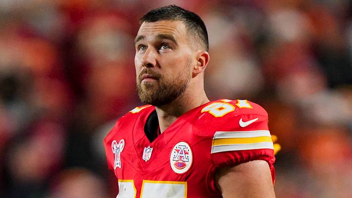 Kansas City Chiefs tight end Travis Kelce (87) looks on