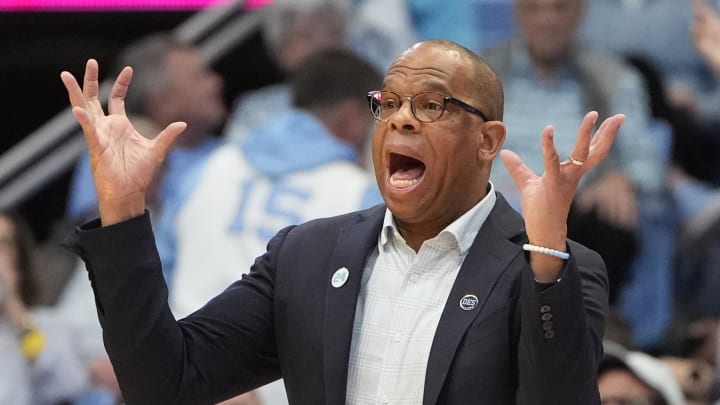 UNC basketball head coach Hubert Davis