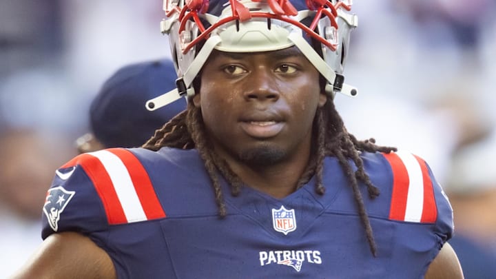 New England Patriots running back Rhamondre Stevenson (38) against the Arizona Cardinals at State Farm Stadium.