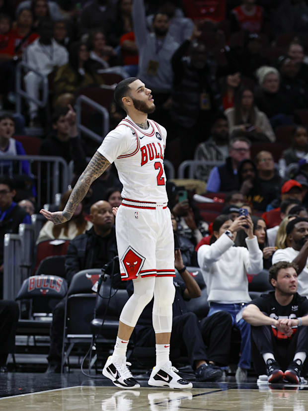 LiAngelo Ball Reacts To Lonzo Ball Making His NBA Return