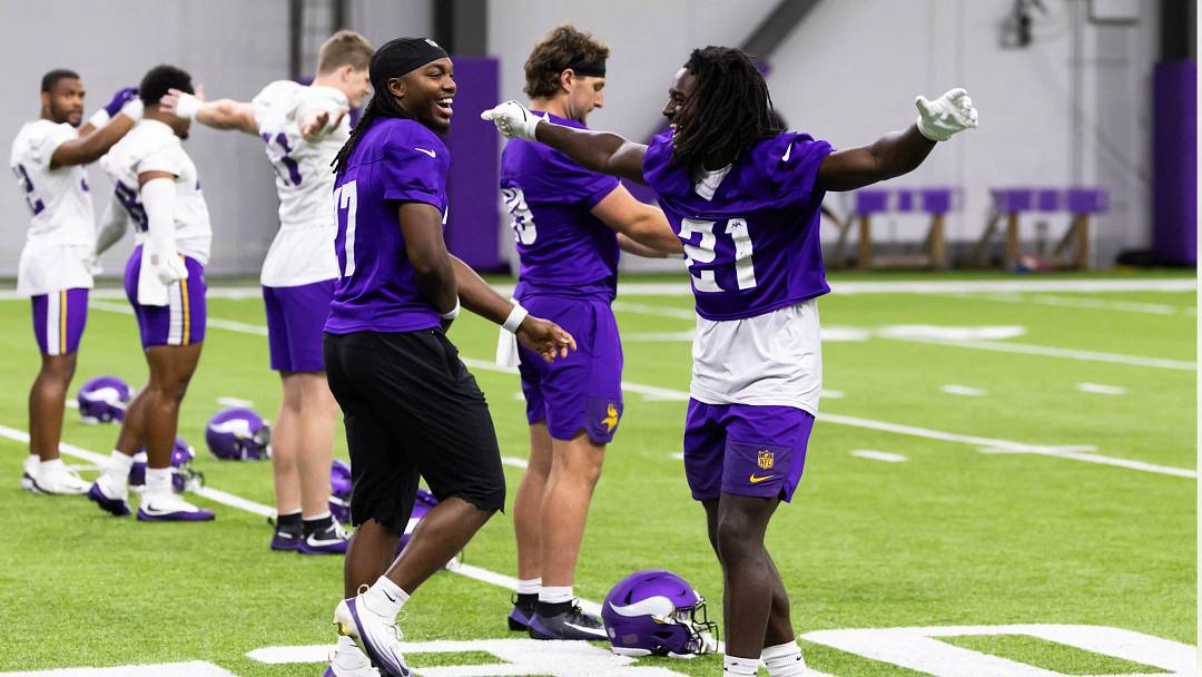 Vikings players at minicamp practice Vikings players at minicamp practice