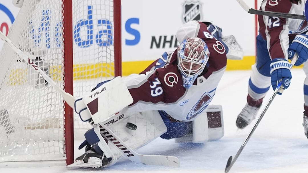 Colorado Avalanche goaltender MacKenzie Blackwood (39) 