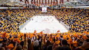 Gophers fans at Mariucci