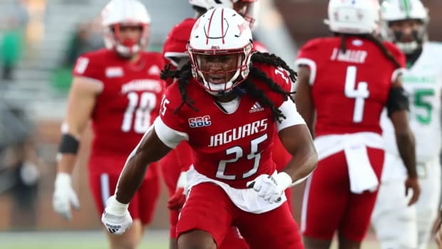 South Alabama linebacker Khalil Jacobs lowers his shoulder.