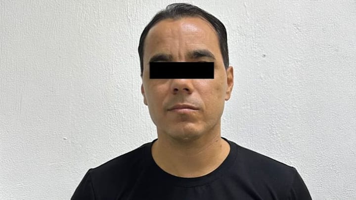 Omar se consagró como uno de los ídolos de las Chivas entre 2001 y 2015