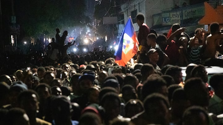 Aficionados celebran en las calles de Puerto Príncipe la victoria sobre Nicaragua y su clasificación al Mundial de la FIFA 2026. Aficionados celebran en las calles de Puerto Príncipe la victoria sobre Nicaragua y su clasificación al Mundial de la FIFA 2026.