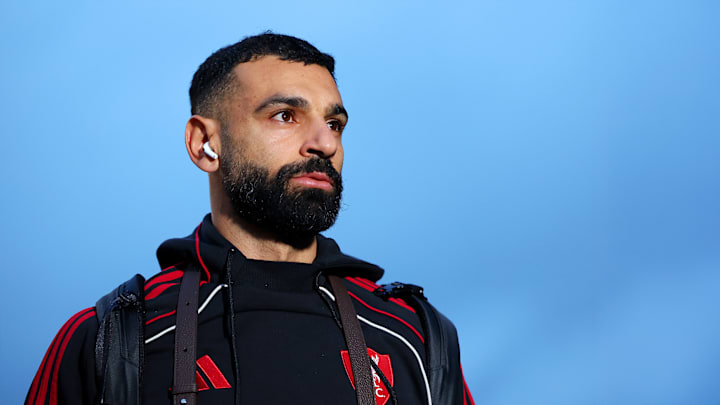 Mohamed Salah, concentrado y en silencio, a su llegada con Egipto para afrontar la Copa Africana de Naciones en Marruecos.