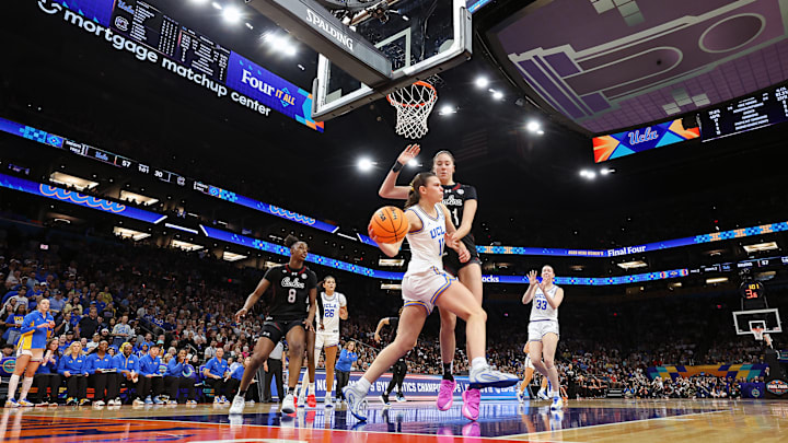 Gaby firmó una jornada excepcional con las Bruins de UCLA en la final de la NCAA