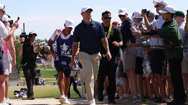 McIlroy no ganó el Wanamaker, pero ha terminado por delante de Scottie Scheffler en tres de los últimos seis majors. McIlroy no ganó el Wanamaker, pero ha terminado por delante de Scottie Scheffler en tres de los últimos seis majors.
