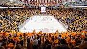 Gophers fans at 3M Arena at Mariucci.