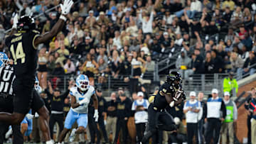 Demond Claiborne scores a rushing touchdown for Wake Forest
