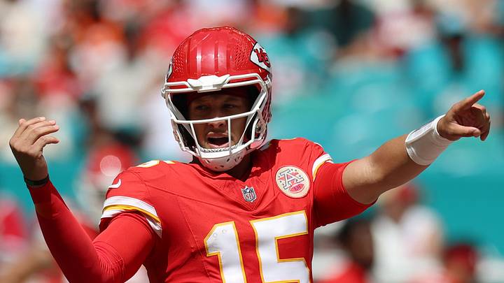 Kansas City Chiefs quarterback Patrick Mahomes (15) calls a play before the snap 