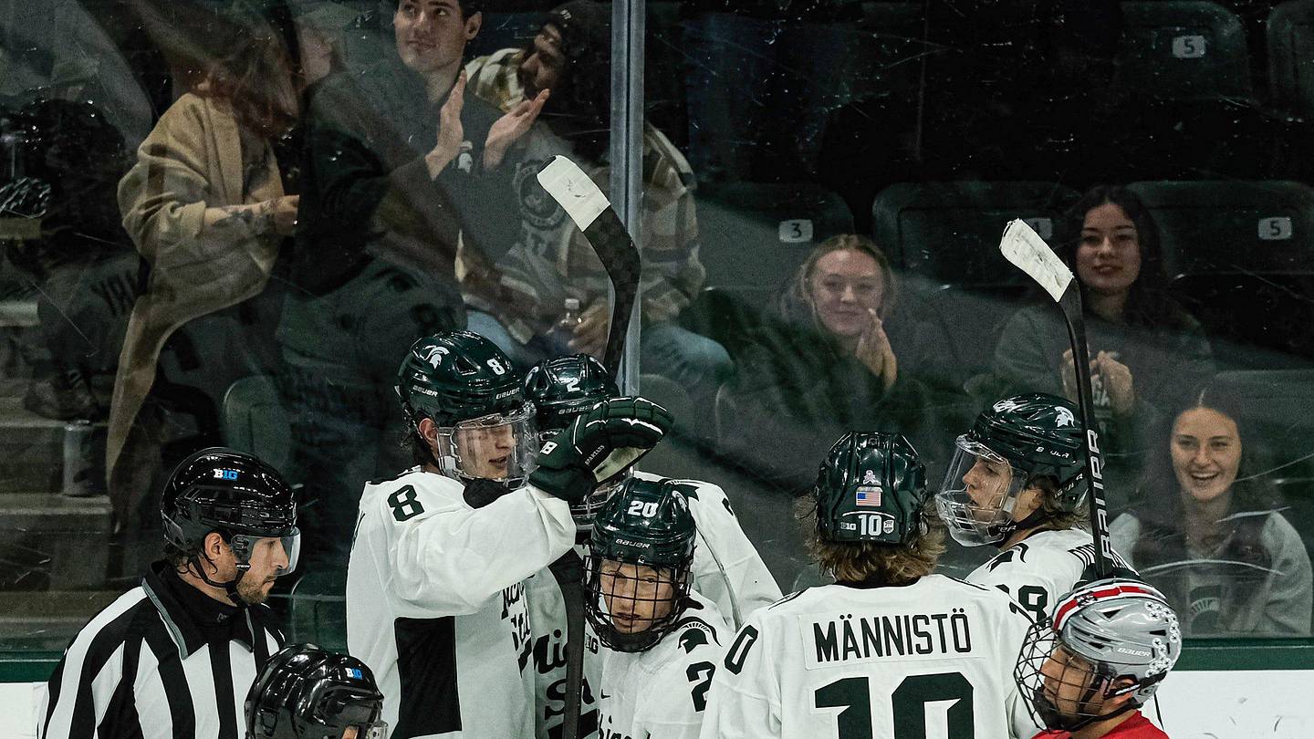 MSU Hockey Sweeps Big Ten Series Opener, Improves to 7-1-0