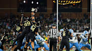 Mateen Ibirogba jumps up to block field goal attempt from North Carolina 