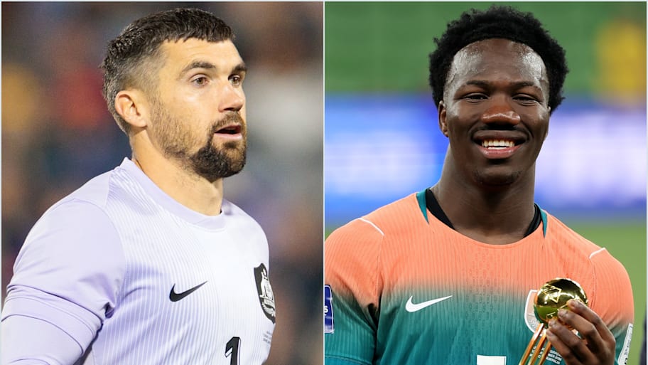 Mathew Ryan and Nestory Irankunda. 