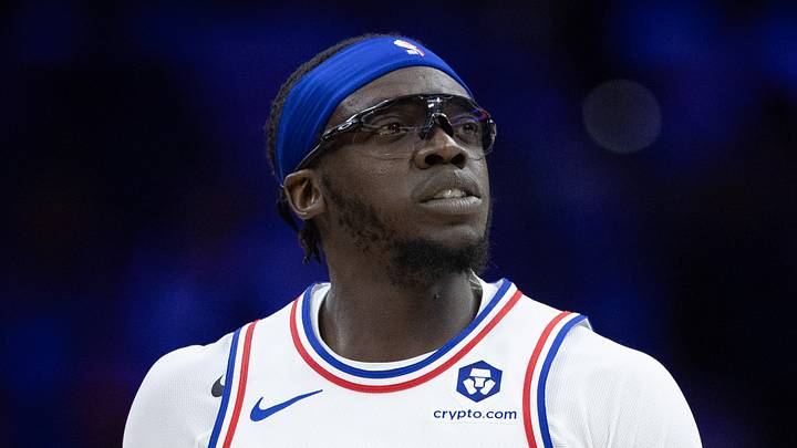 Former Philadelphia 76ers guard Reggie Jackson (00).