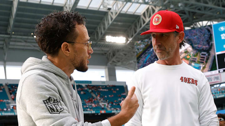 San Francisco 49ers head coach Kyle Shanahan (R) and Miami Dolphins head coach Mike McDaniel (L)