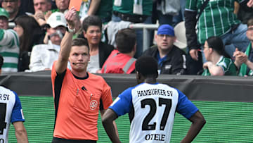 Philip Otele sah im Nordderby Rot