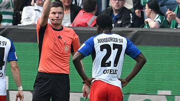 Philip Otele sieht Rot Philip Otele sieht Rot