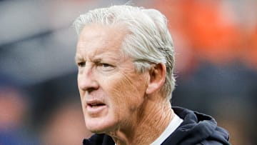 Denver Broncos v Las Vegas Raiders - NFL 2025