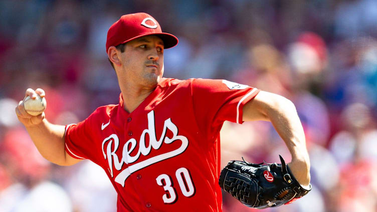 Cincinnati Reds starting pitcher Tyler Mahle (30) pitches.