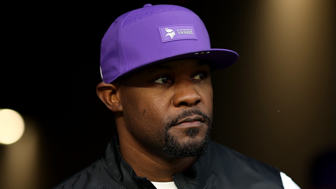 Minnesota Vikings defensive coordinator Brian Flores Minnesota Vikings defensive coordinator Brian Flores