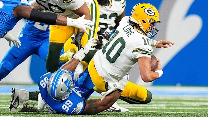 Jordan Love completed just 12 passes for 206 yards and a touchdown in Thursday's 34–31 loss to the Lions. Jordan Love completed just 12 passes for 206 yards and a touchdown in Thursday's 34–31 loss to the Lions.
