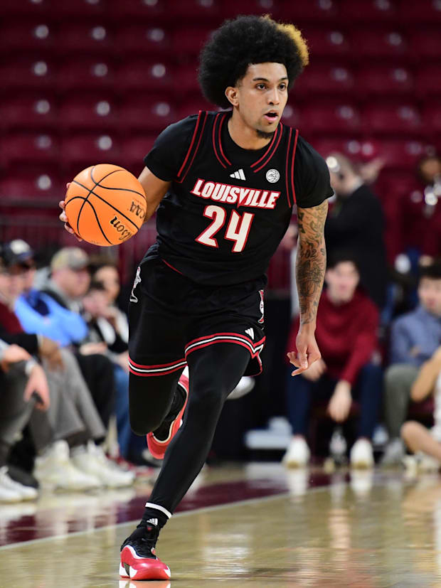 Louisville Cardinals guard Chucky Hepburn