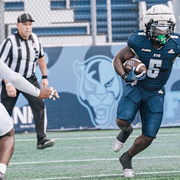 Running back Kejon Owens at the spring game