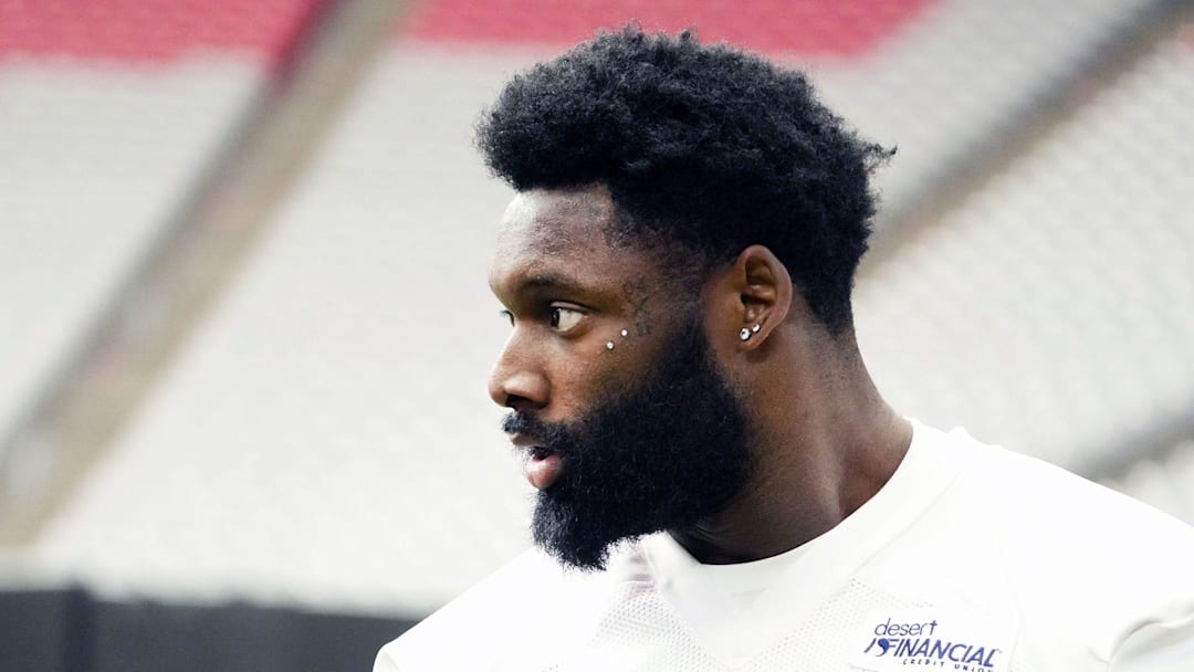 Arizona Cardinals outside linebacker Josh Sweat (10) during training camp at State Farm Stadium in Glendale on July 24, 2025.