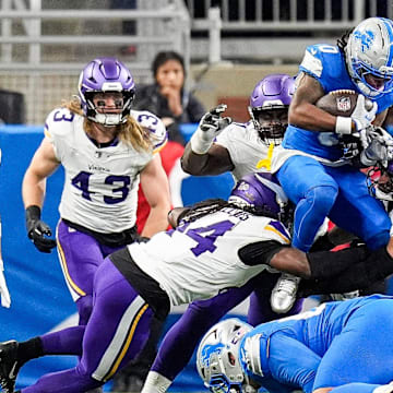 The Lions are looking to bounce back against the Commanders in Week 10.