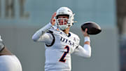 UTSA Roadrunners quarterback Owen McCown throws a pass against the Army Black Knights