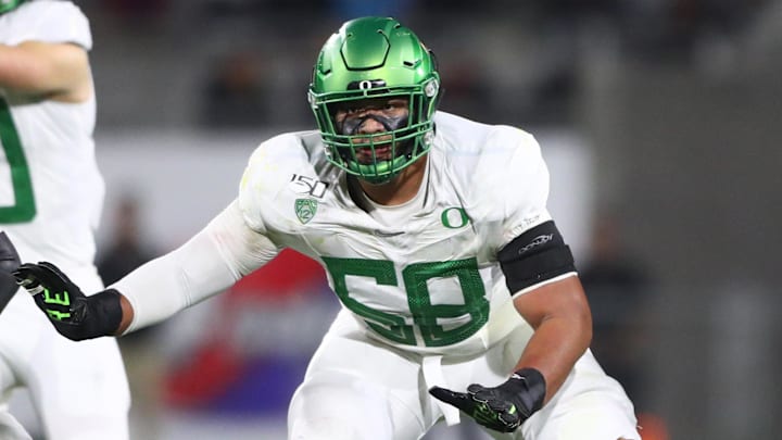 With Penei Sewell and Josh Conerly both making first-round money in the NFL, the Oregon tradition at tackle is strong. Mandatory Credit: Mark J. Rebilas-Imagn Images