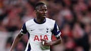 Pape Matar Sarr a inscrit un but splendide lors du match amical Arsenal - Tottenham